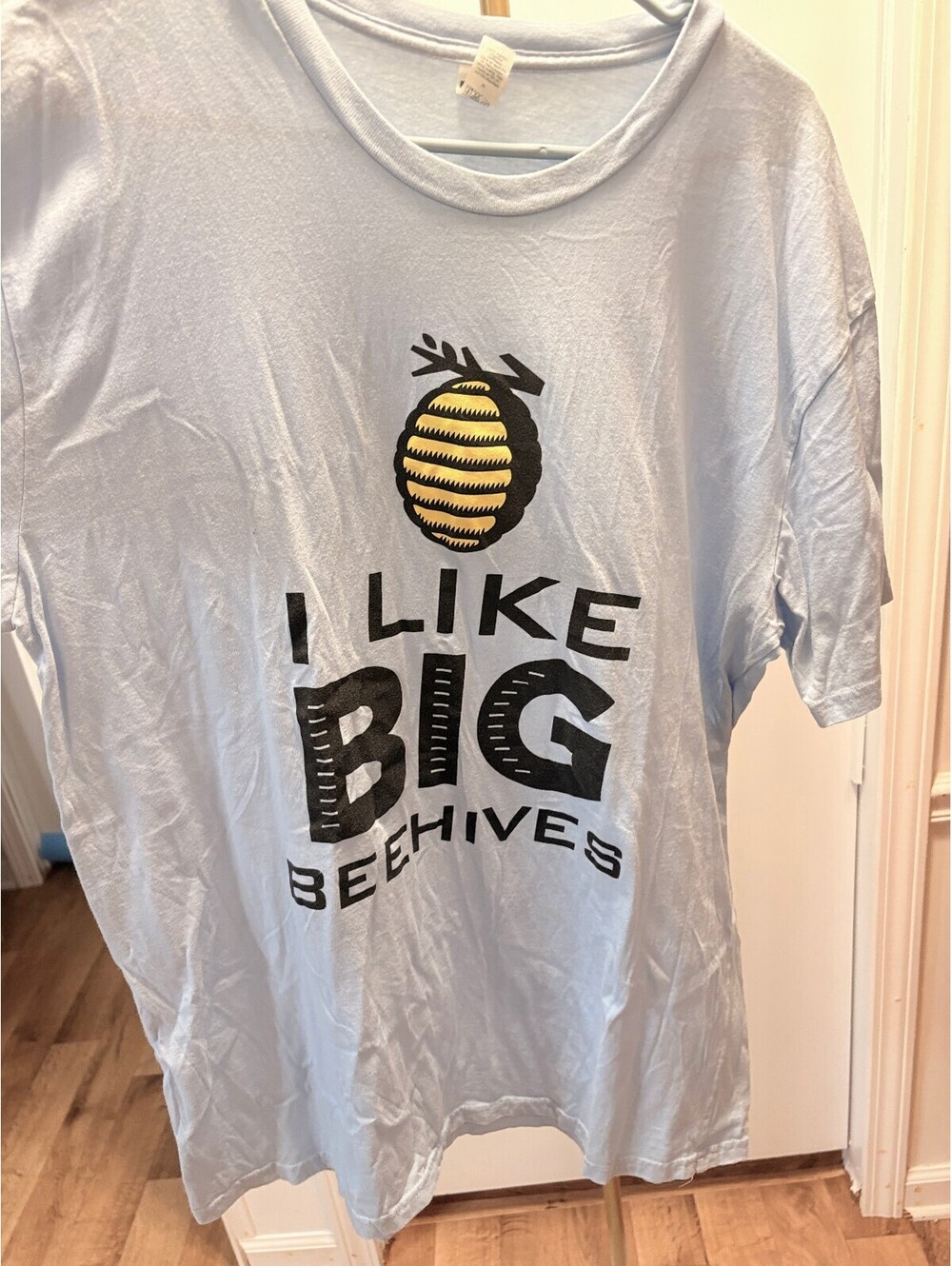 XL Organic Baby Blue Cotton Tee - Funny 'I Like Big Beehives'